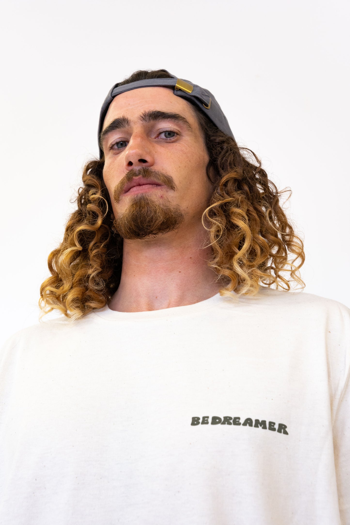 Surf Girl Fuerteventura - T-shirt Unisex Natural Raw - Be Dreamer Clothing