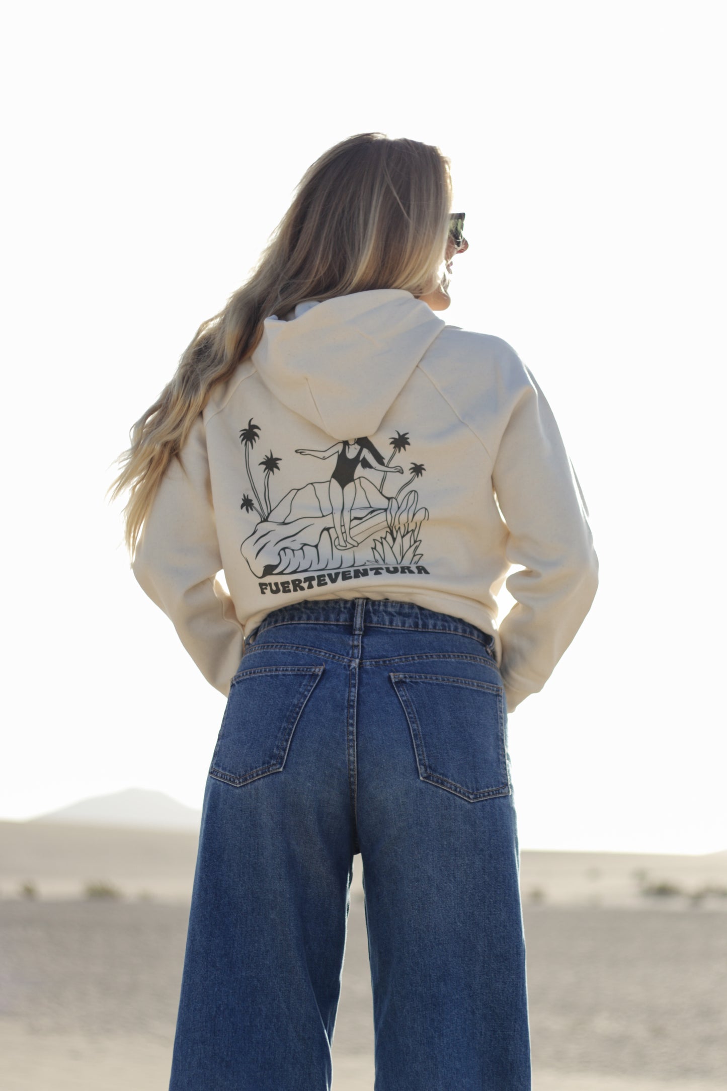 Surf Girl Fuerteventura - Hoodie Woman Natural Raw - Be Dreamer Clothing