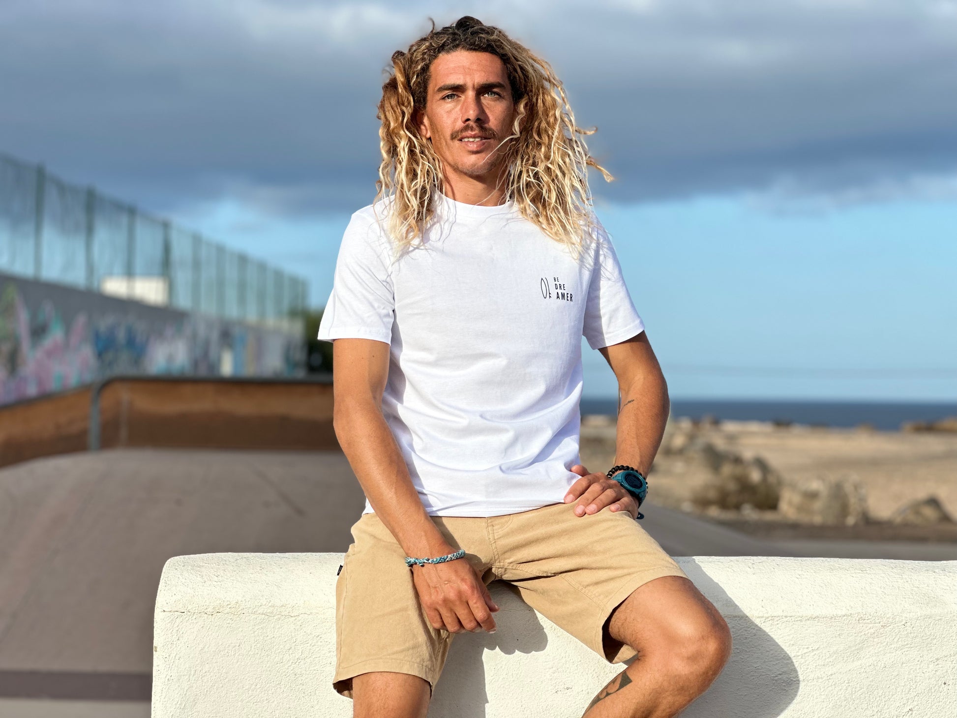 T-Shirt Unisex - Be Dreamer Surfboard Minimal - Be Dreamer Clothing