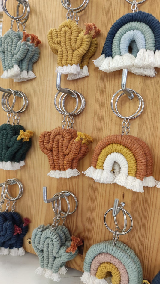 Macraola Keychain - Be Dreamer Clothing